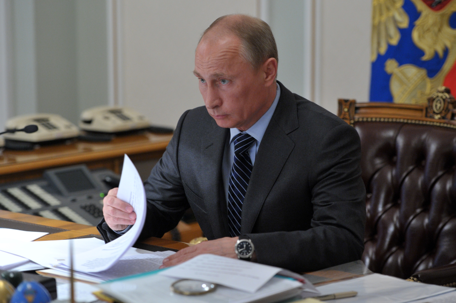 Путин предложил бизнесу отсрочку почти по всем налогам