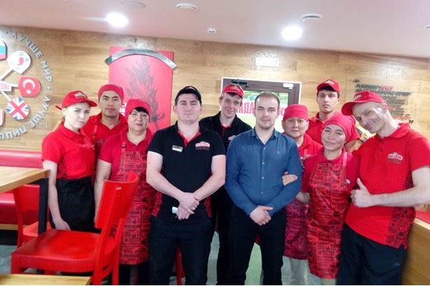 Сеть пиццерий «Папа Джонс» открывает 60-ый ресторан в Москве