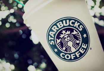 В России появятся мини-кофейни Starbucks