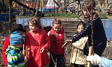 В Ленинградском Зоопарке прошла акция "Посади дерево вместе с "Крошкой Ру""