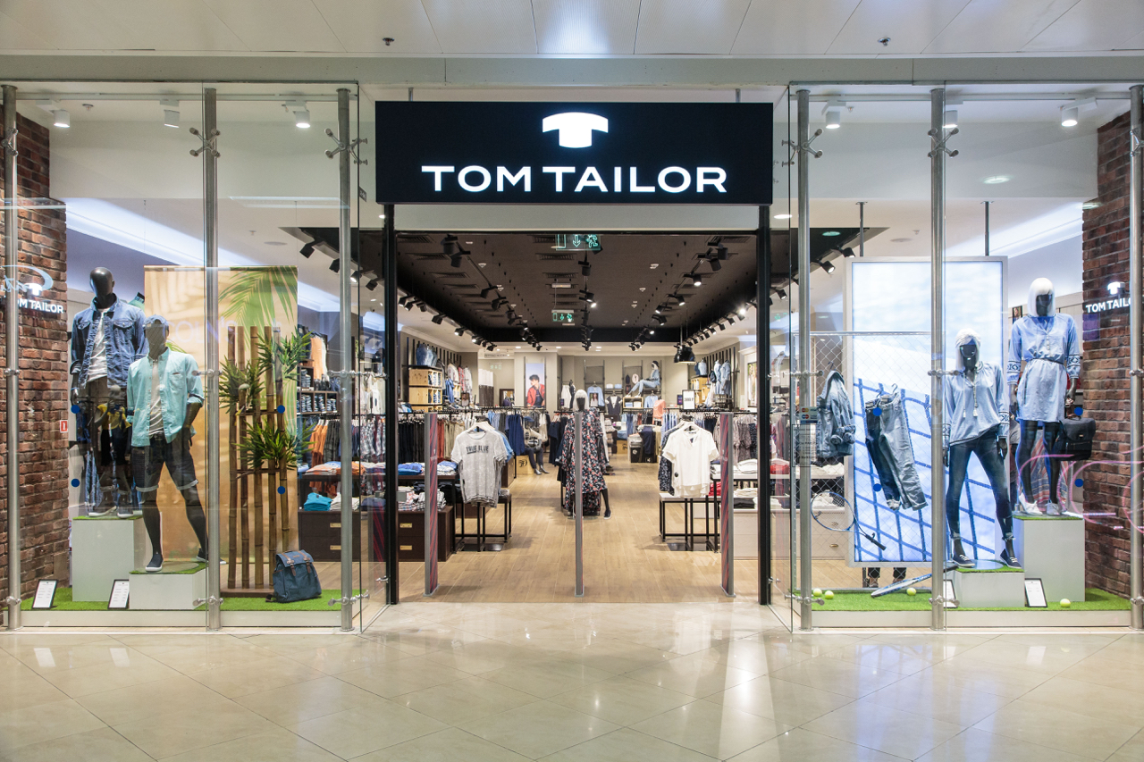 Том тейлор сайт интернет. Tom Tailor 85917. Марка одежды Tom Tailor. Tom Tailor ТЦ галерея. Том Тейлор Краснодар.